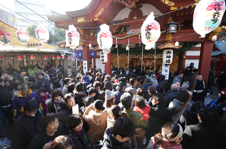 十日えびす大祭の境内（お昼）